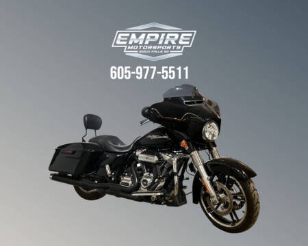 2017 Harley-Davidson FLHX - Street Glide