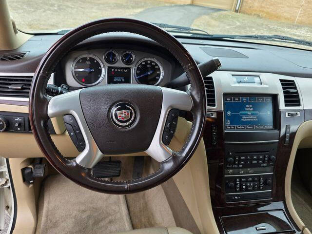 2011 Cadillac Escalade ESV