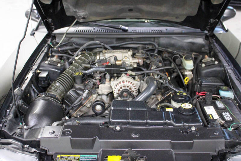 2003 Ford Mustang GT Deluxe