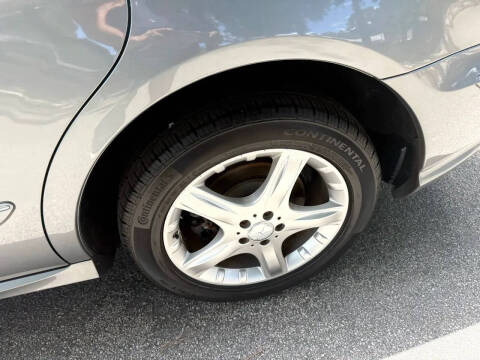 2010 Mercedes-Benz R-Class R 350 BlueTEC