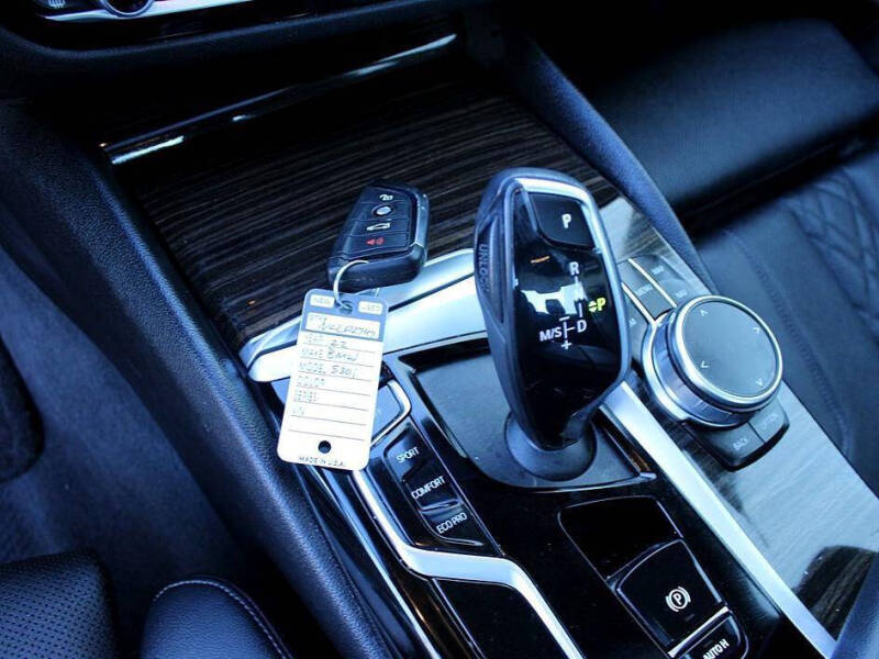 2022 BMW 5 Series 530i