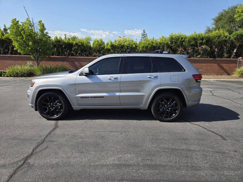 2020 Jeep Grand Cherokee Altitude