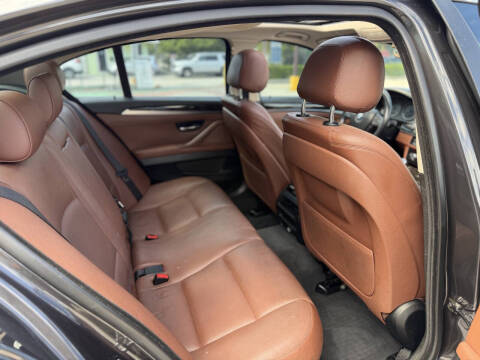 2015 BMW 5 Series 528i