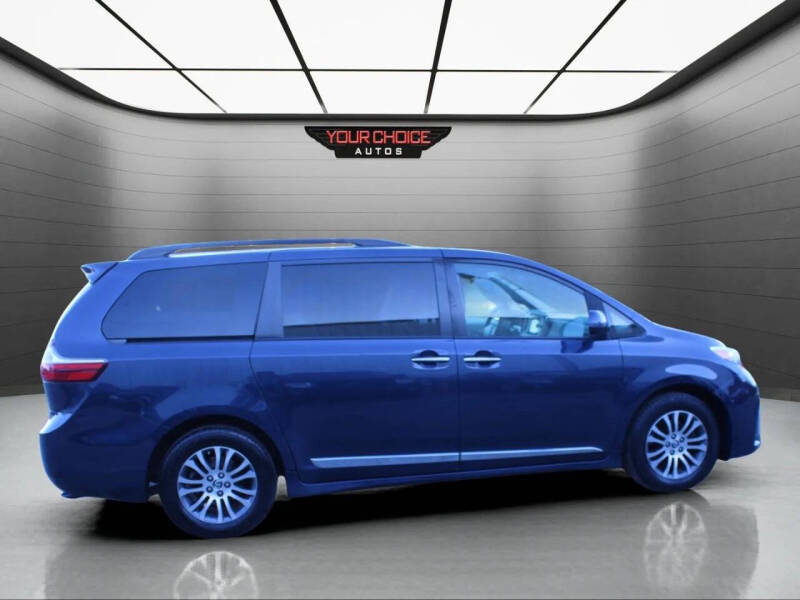 2019 Toyota Sienna XLE 8-Passenger