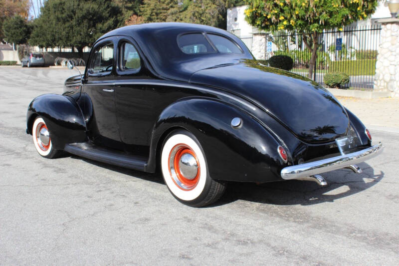 1940 Ford Deluxe
