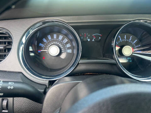 2012 Ford Mustang V6