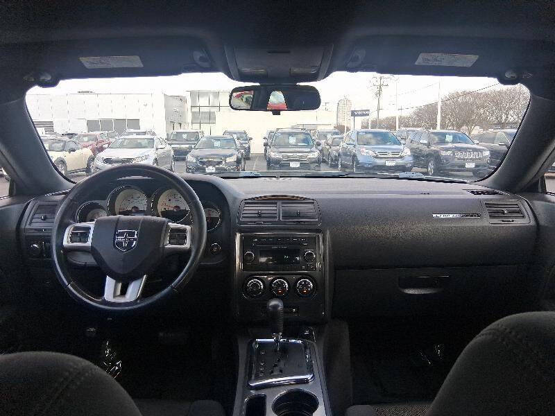 2014 Dodge Challenger SXT