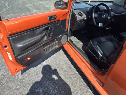 2010 Volkswagen New Beetle Red Rock Edition