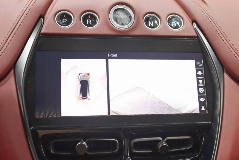 2021 Aston Martin DBX