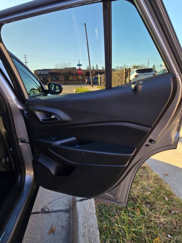 2025 Chevrolet Trax RS