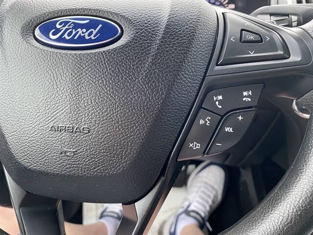 2017 Ford Edge SE