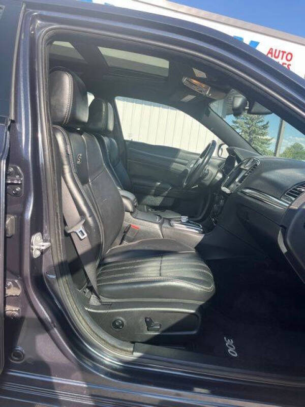 2016 Chrysler 300 S