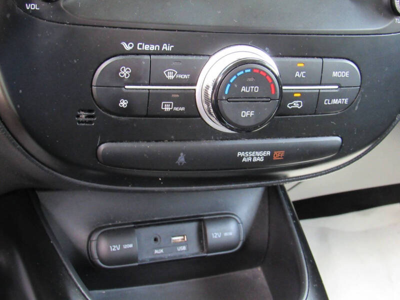 2019 Kia Soul +