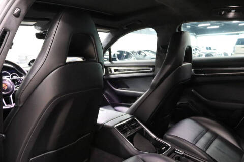 2017 Porsche Panamera Turbo