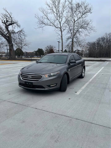 2014 Ford Taurus