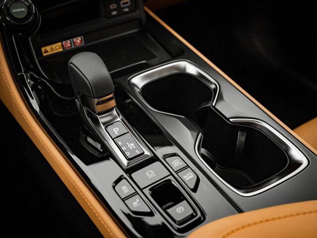 2026 Lexus NX 450h+ Luxury