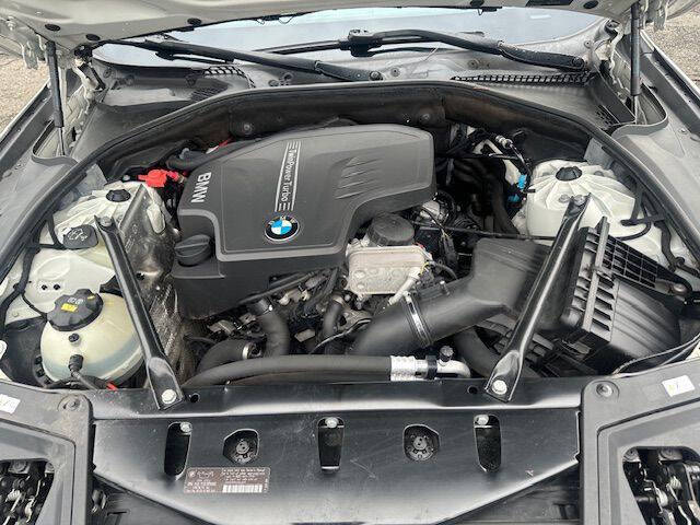 2015 BMW 5 Series 528i xDrive