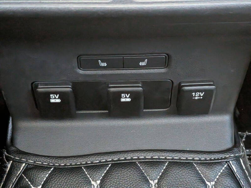 2018 Land Rover Range Rover Velar D180 S
