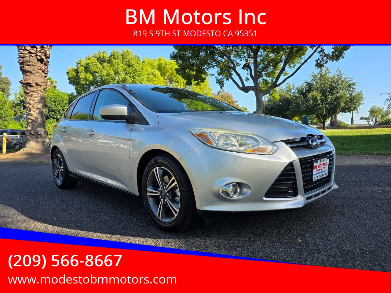 Silver 2012 Ford Focus SE SE 4dr Hatchback 1