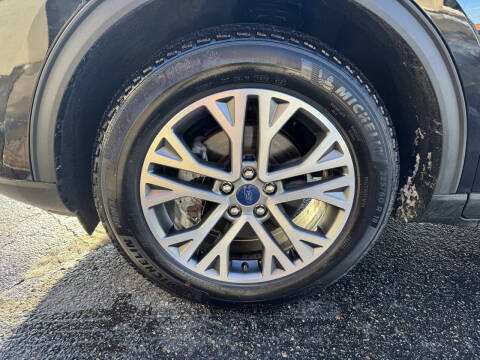 2022 Ford Escape Hybrid SEL