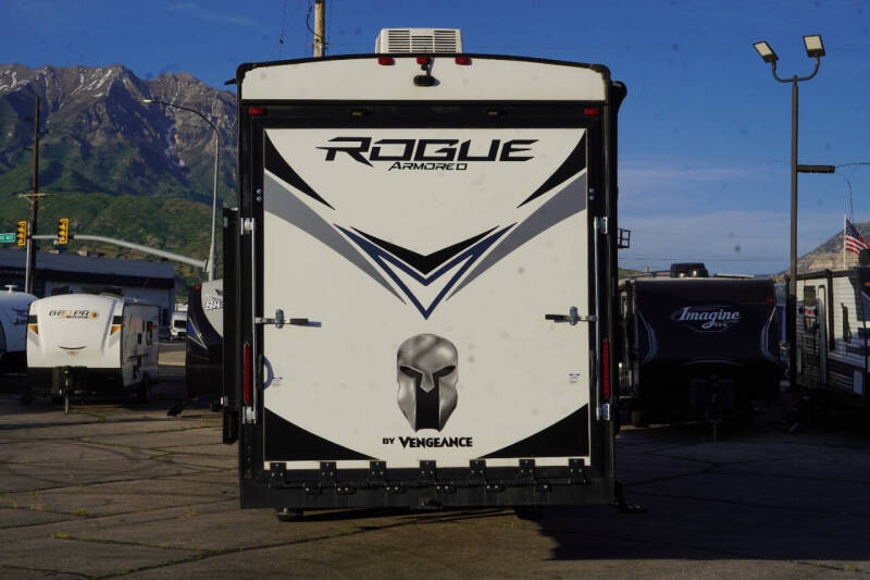 2022 F0REST RIVER ROGUE