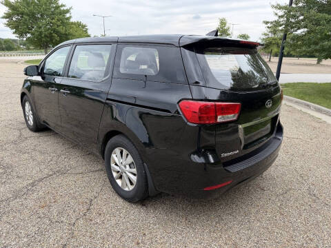 2016 Kia Sedona L