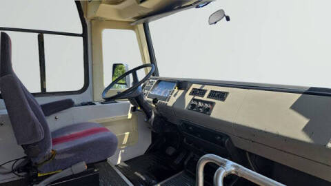 2002 Freightliner FS65 Chassis