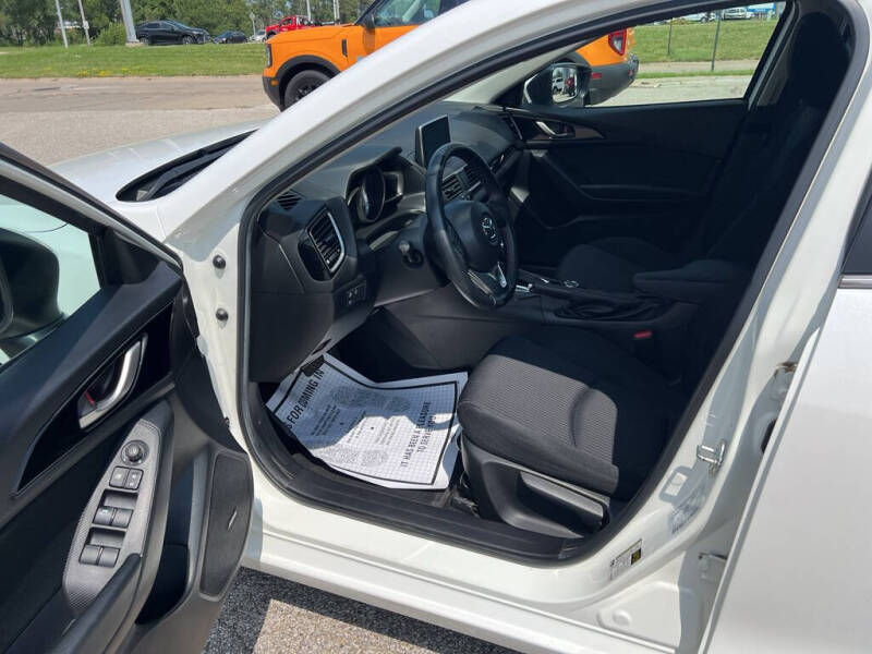 2016 Mazda MAZDA3 i Touring