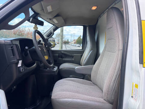 2020 Chevrolet Express 3500