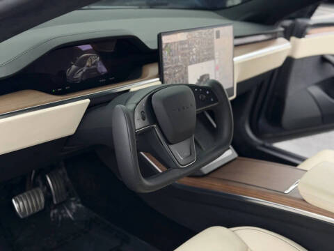 2021 Tesla Model S Plaid