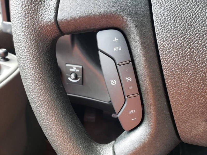 2025 Chevrolet Express 2500