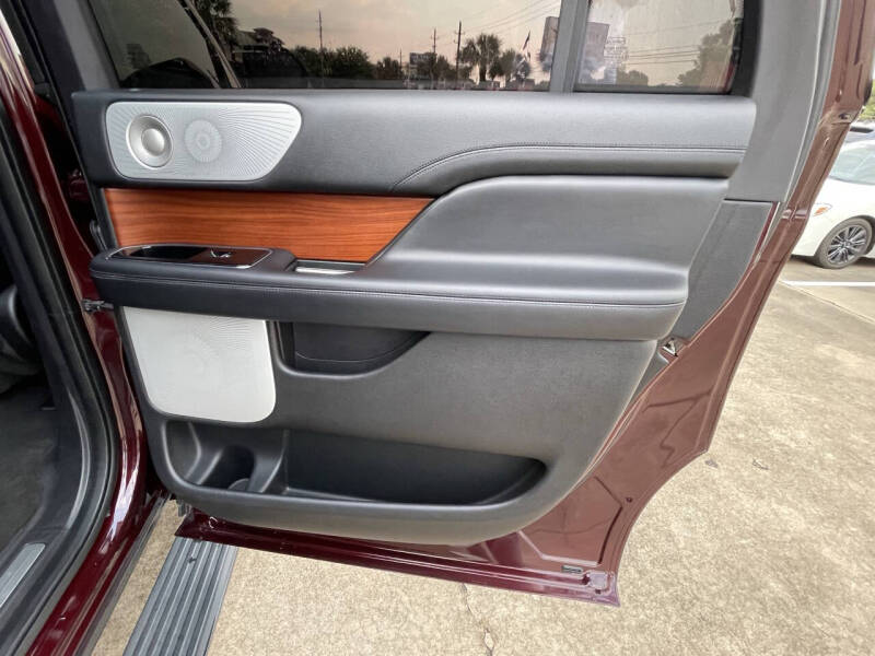 2019 Lincoln Navigator L Reserve