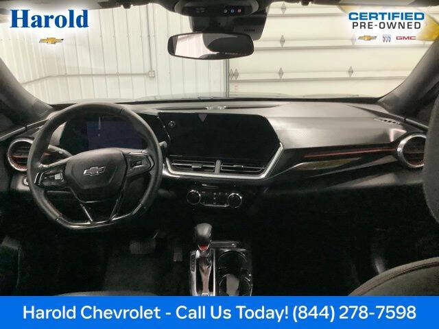 2025 Chevrolet Trax RS