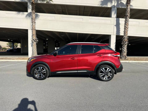 2020 Nissan Kicks SR