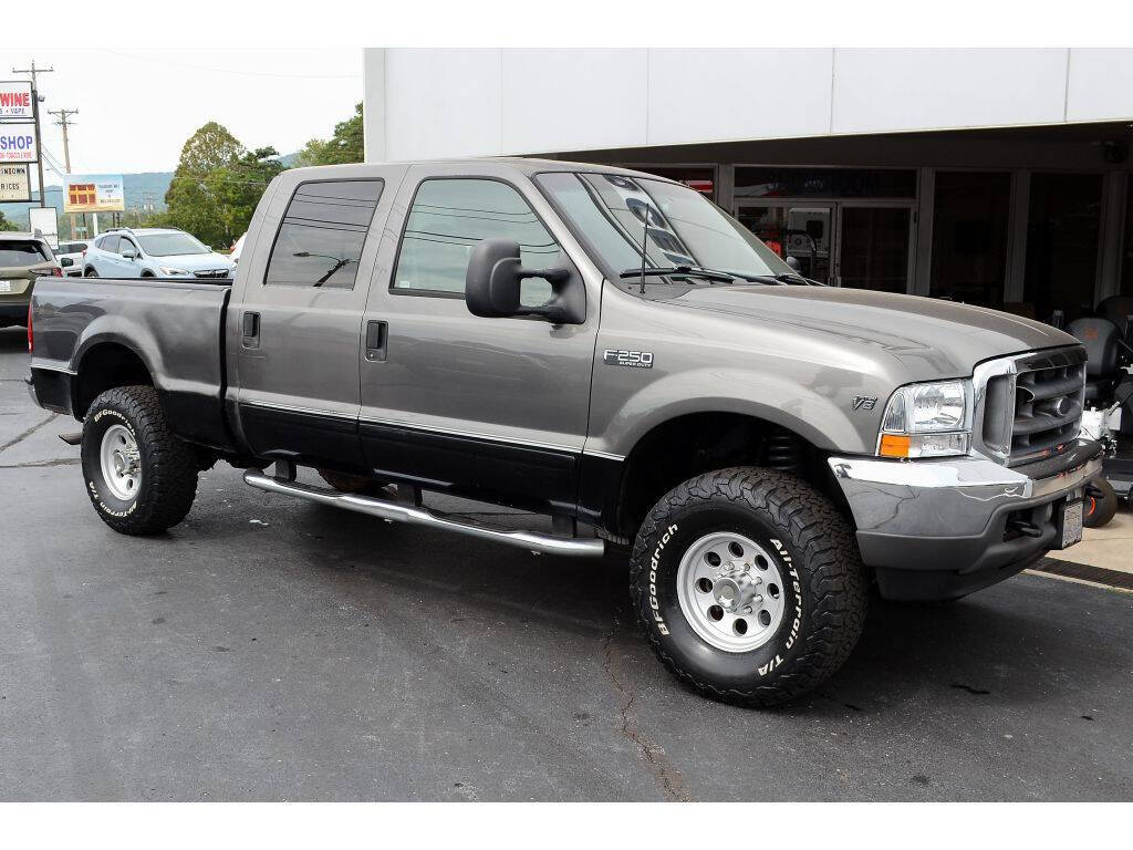 2002 Ford F-250 Super Duty for sale at EARL DUFF PRE-OWNED CENTER in Harriman, TN