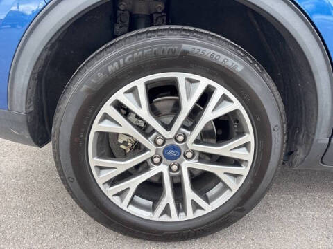 2022 Ford Escape SEL