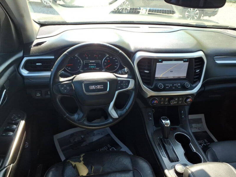 2017 GMC Acadia SLT-1