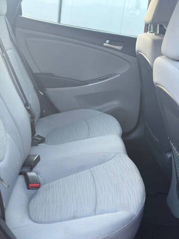 2017 Hyundai Accent Value Edition