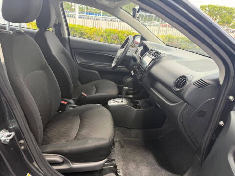 2024 Mitsubishi Mirage ES