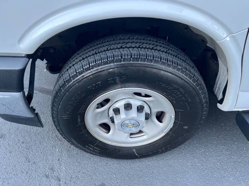 2023 Chevrolet Express LT 3500