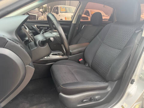 2017 Nissan Altima 2.5 SV