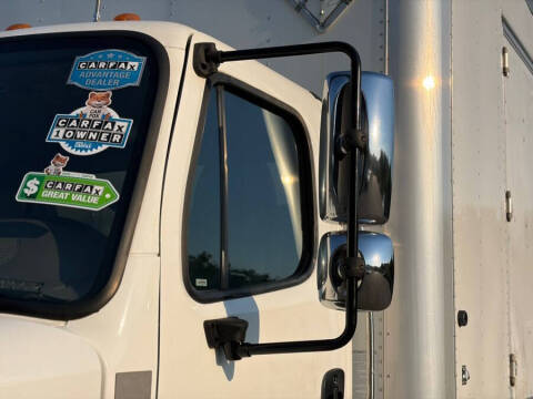 2018 Freightliner M2 106