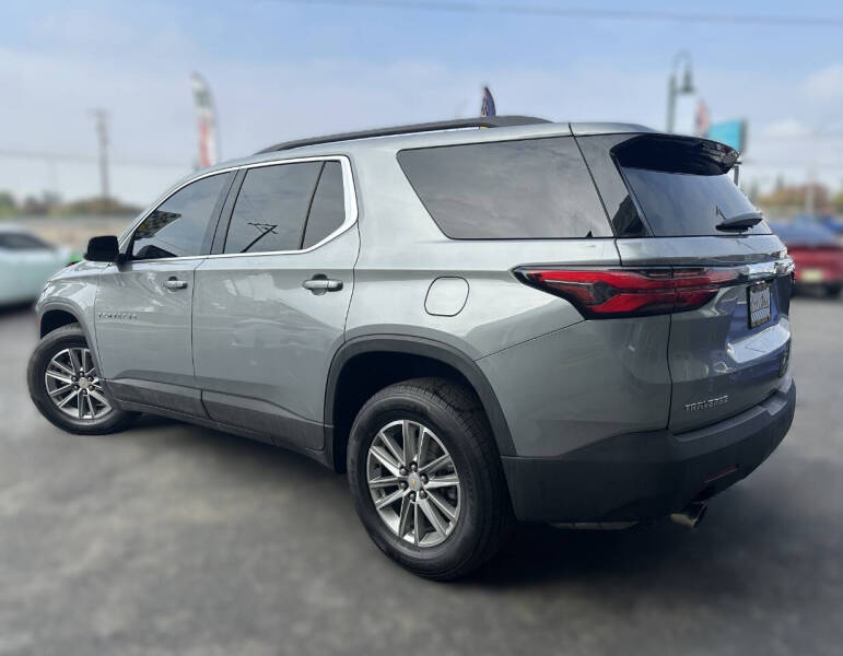 2023 Chevrolet Traverse LT Cloth