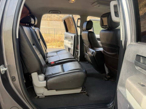 2012 Toyota Tundra Grade