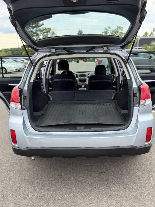 2014 Subaru Outback 2.5i