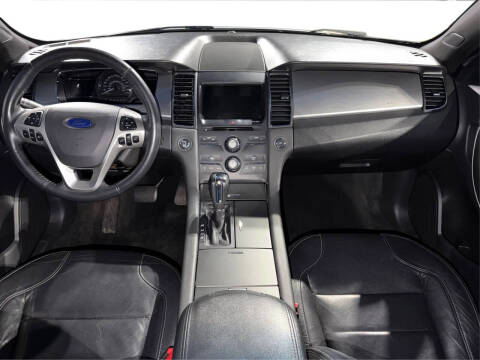 2017 Ford Taurus SEL