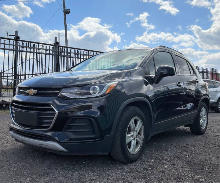 2020 Chevrolet Trax for sale at Long & Sons Auto Sales in Detroit MI