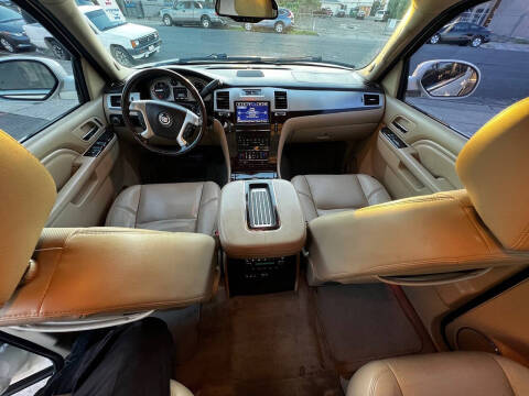 2014 Cadillac Escalade Premium