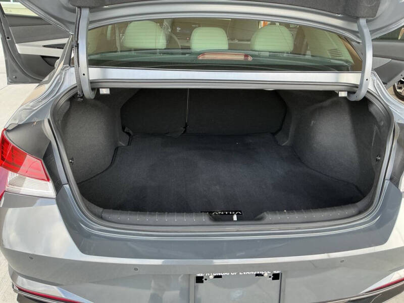 2023 Hyundai Elantra Hybrid Limited