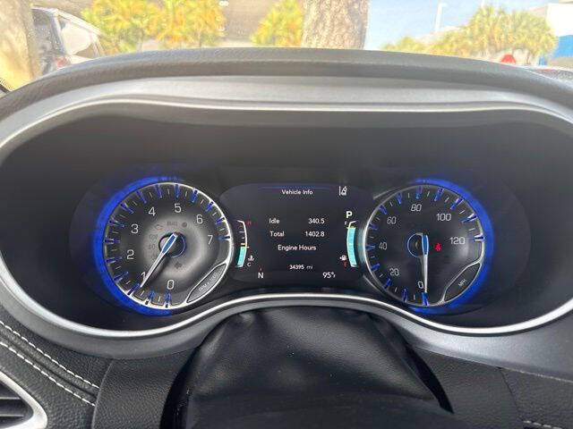 2024 Chrysler Pacifica Touring